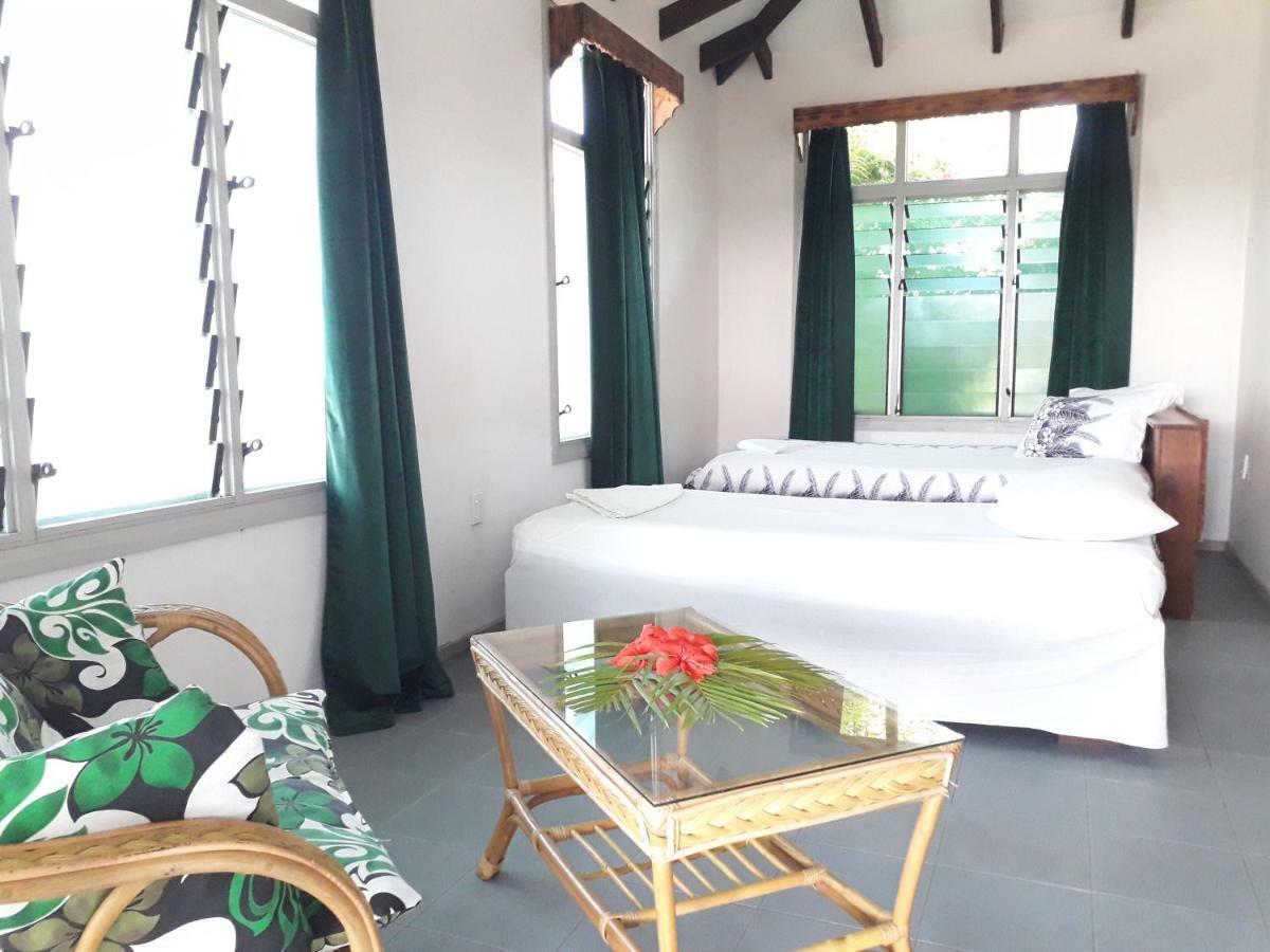 Hotel Vacation Beach Fales Manase Exterior foto